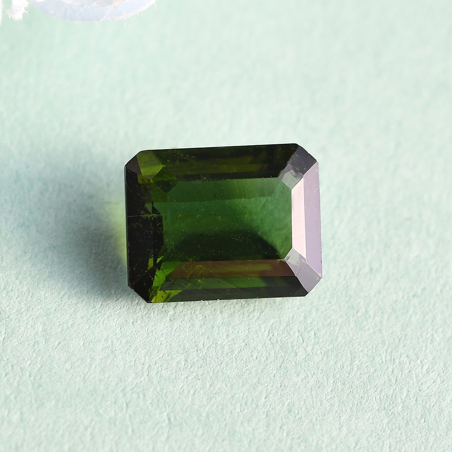 AA Green Tourmaline Octagon 9x7 mm 2.22 Ct.