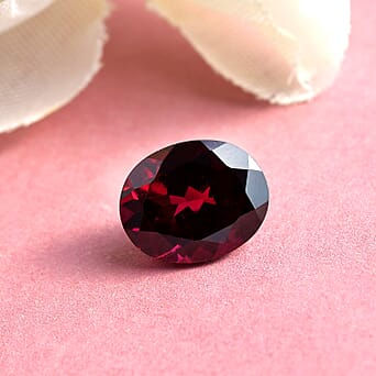 https://tjcuk.sirv.com/Products/61/8/6189079/3.28-Ct.-Loose-Rhodolite-Garnet-AAA-Grade-Oval-10x8mm_6189079_1.jpg?w=342&h=342