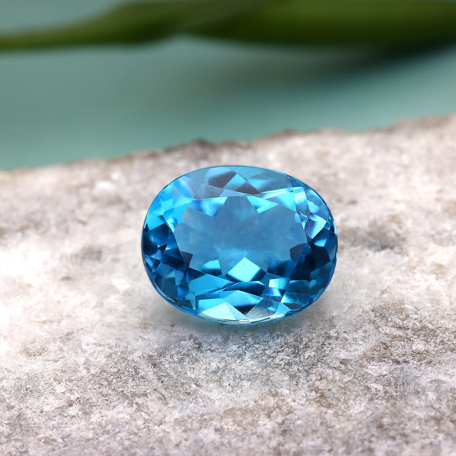 Electric Blue Topaz Oval 11x9 mm 4.14 Ct.