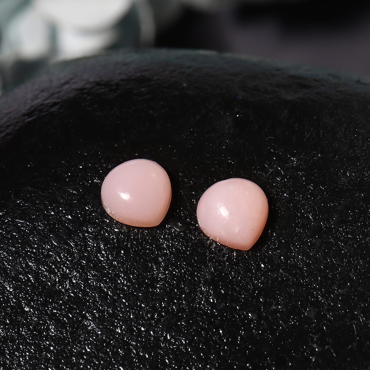 Set of 2 - Pink Opal Heart 6 mm 1.04 Ct.