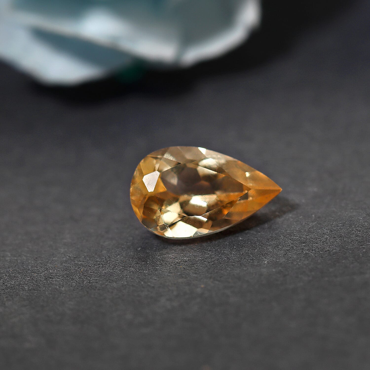AAA Imperial Topaz Pear 8x5 mm
