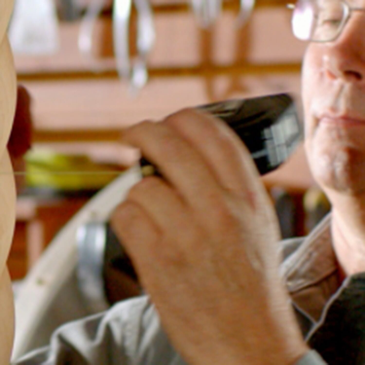 Measure King 3-1 Measuring Tape (Requires 4AAA Batteries - not inc)