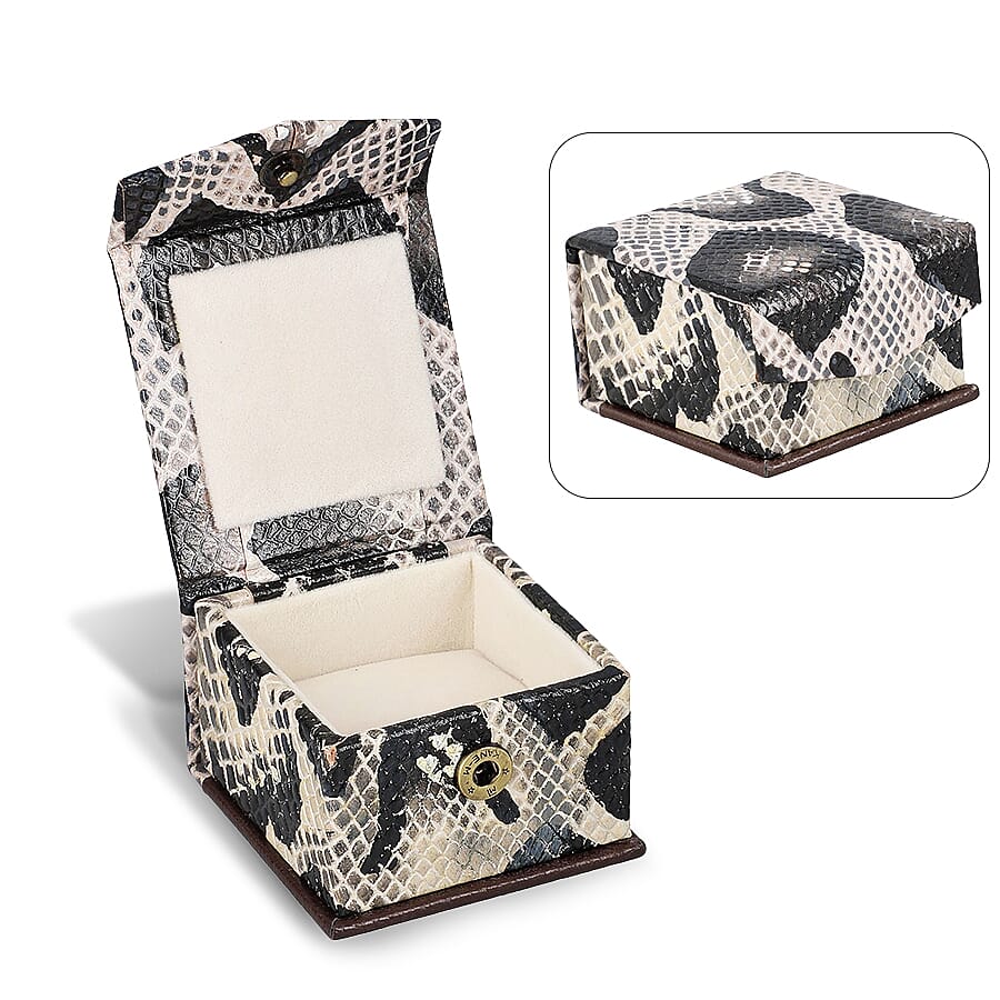 100% Leather Handcrafted Embossed Single Ring Box (Size 7x7x5 Cm) - Grey