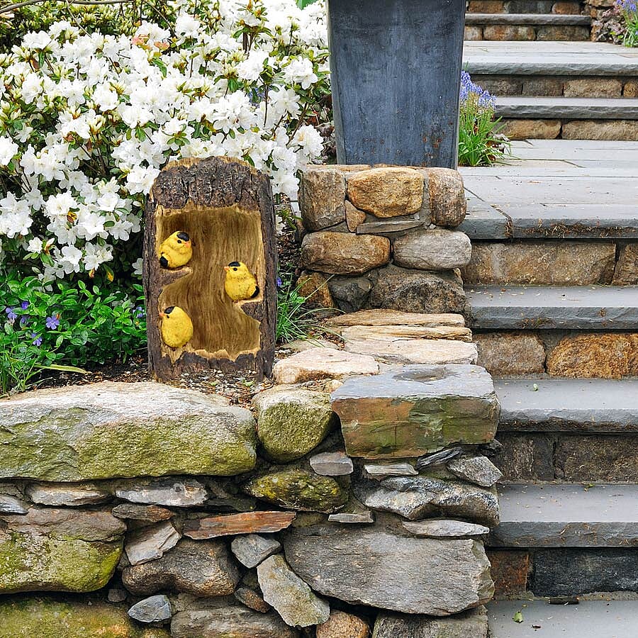 Decorative Solar Birds in Tree Light