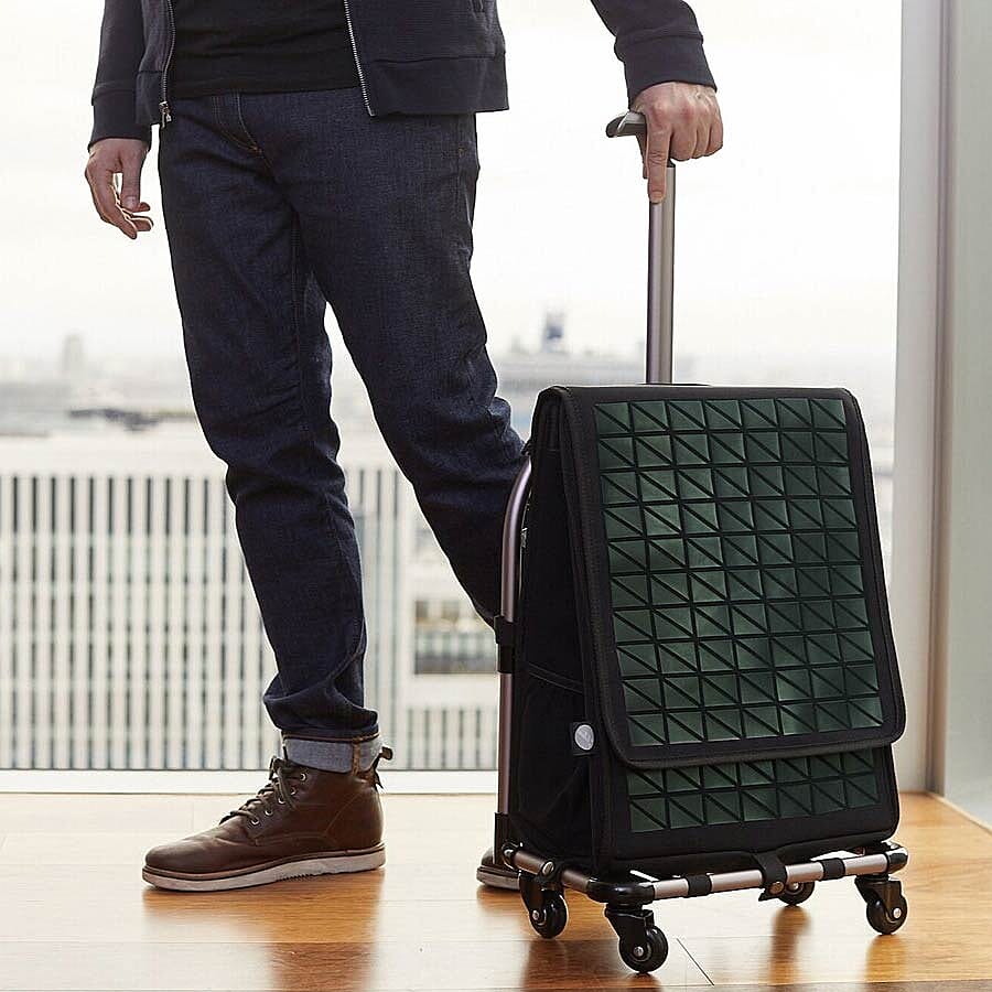 FARINO Unique Top-Loading Bag On 360 Rollerblade Spinner Wheel in Green and Silver