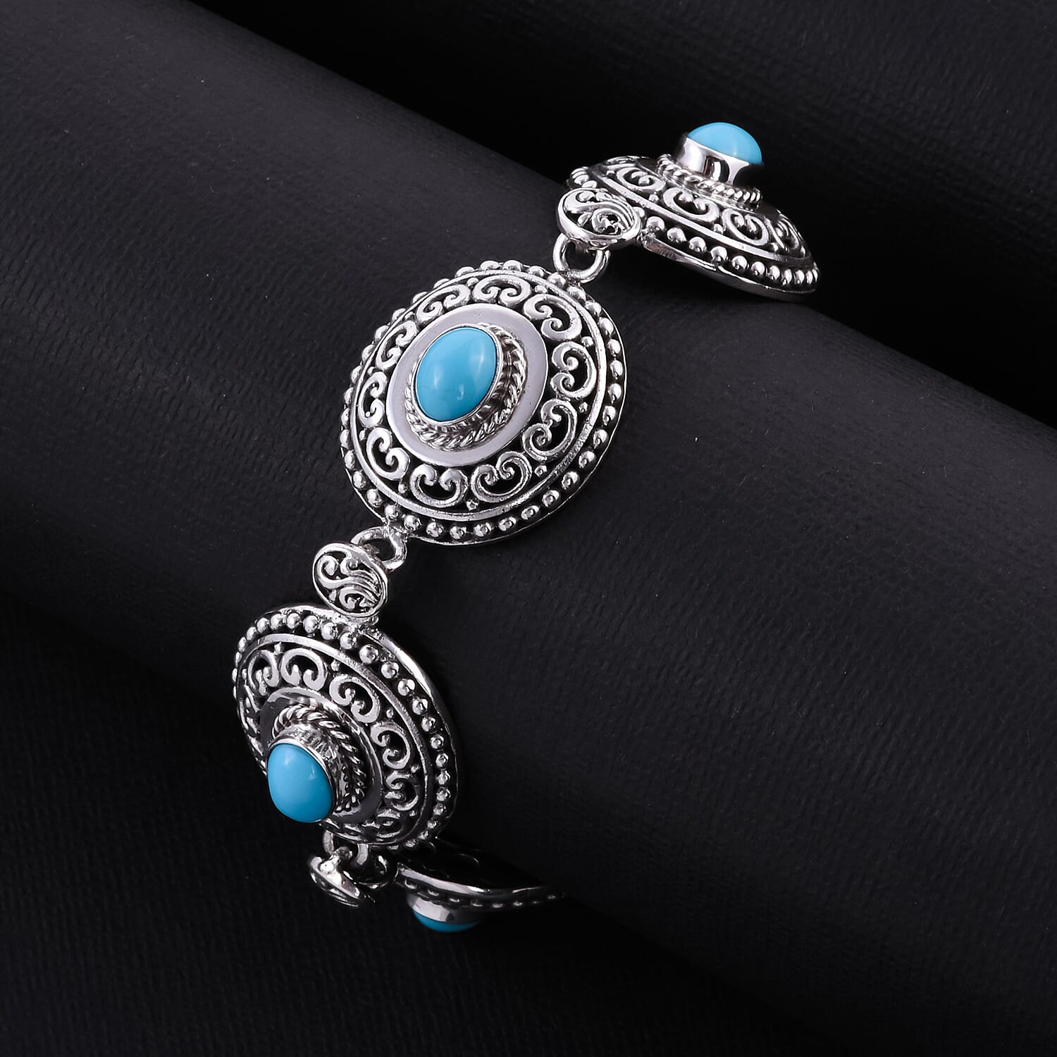 Exclusive Edition - AAA Arizona Sleeping Beauty Turquoise Bracelet (Size 8) in Sterling Silver 4.50 Ct, Silver Wt. 29.30 Gms.