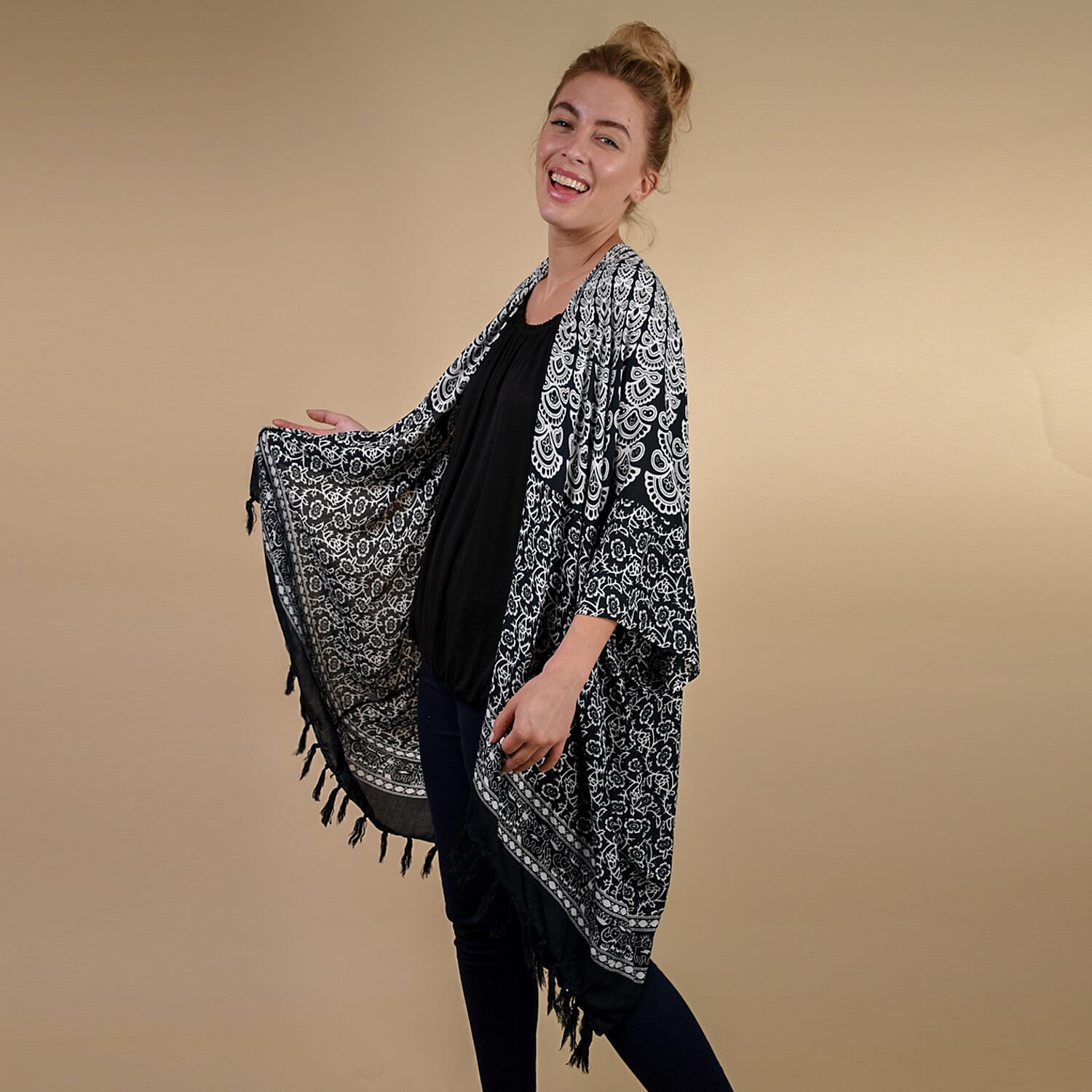 TAMSY 100% Rayon Floral Printed Kimono, One Size (Fits 8-20) - Black & White