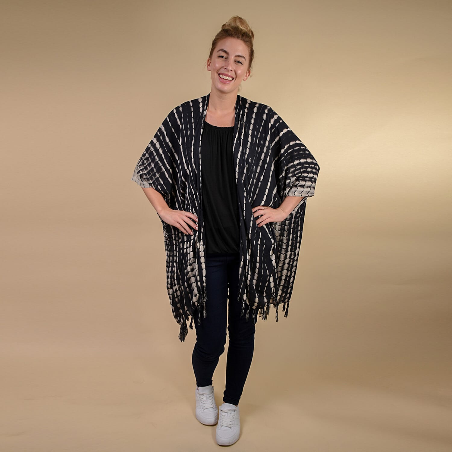 TAMSY 100% Rayon Printed Kimono, One Size (Fits 8-20) - Black & Off White