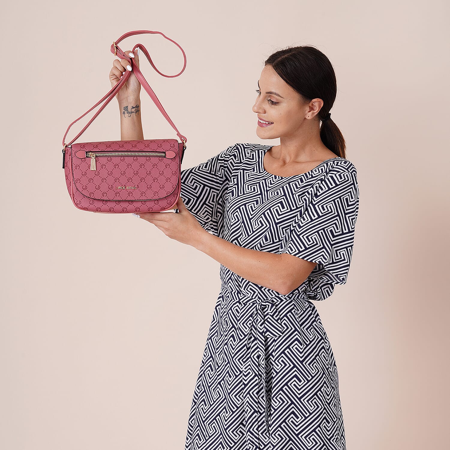 Lock Soul Faux Leather Crossbody Bag - Pink