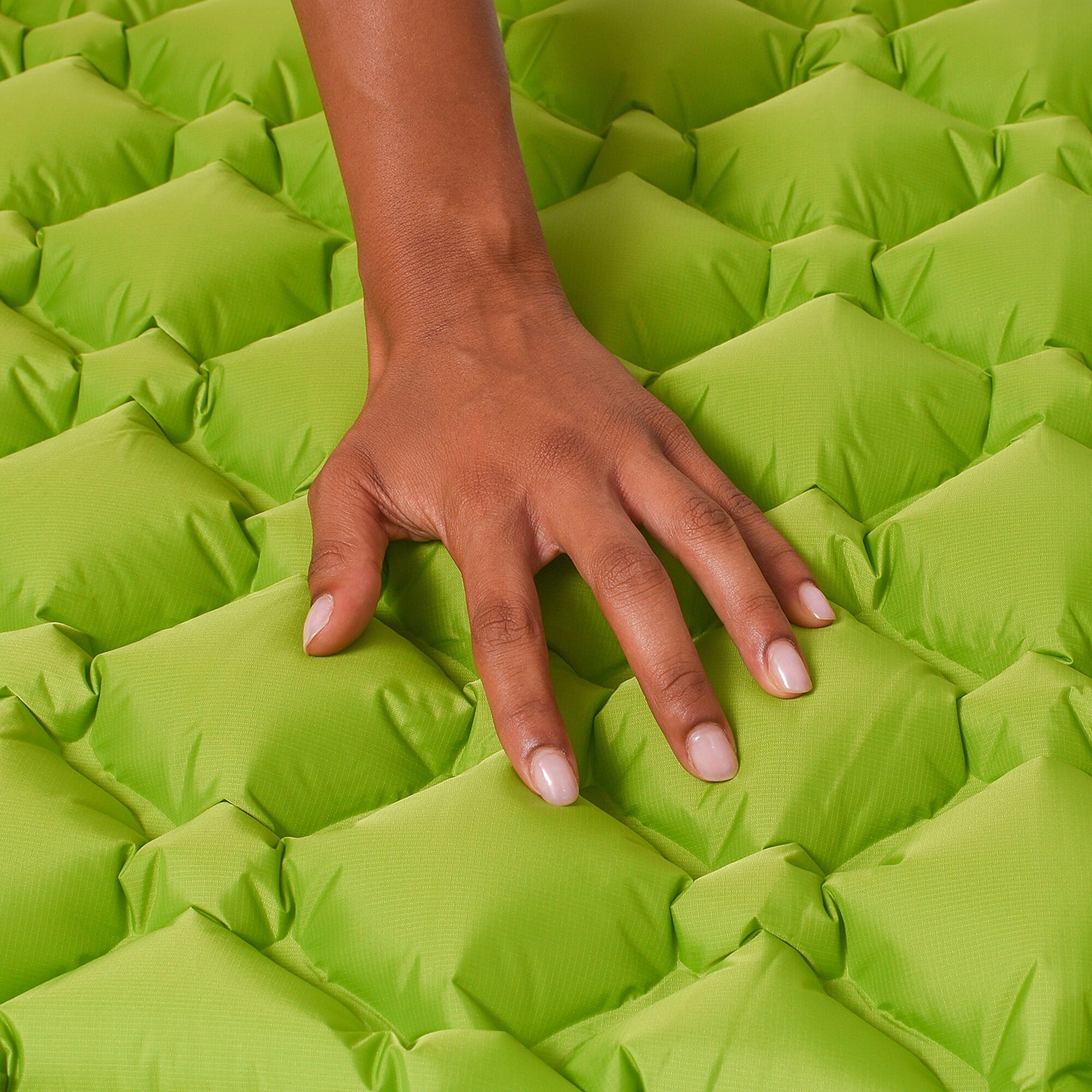 Embossed Checker Pattern Inflating Camping Sleeping Mat (Size 190x60cm) - Green