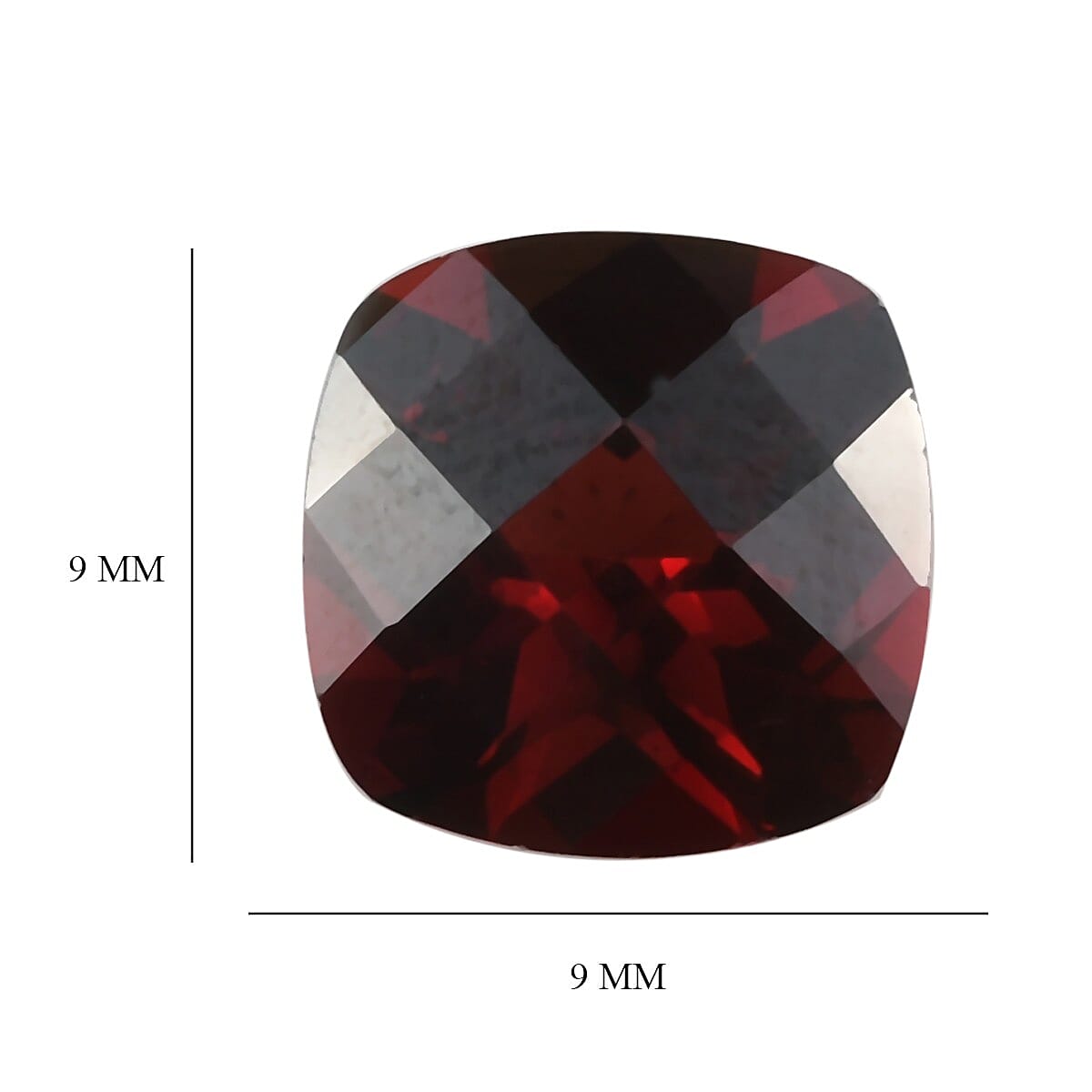 A Mozambique Garnet Cushion 9x9mm - 3.18 Ct