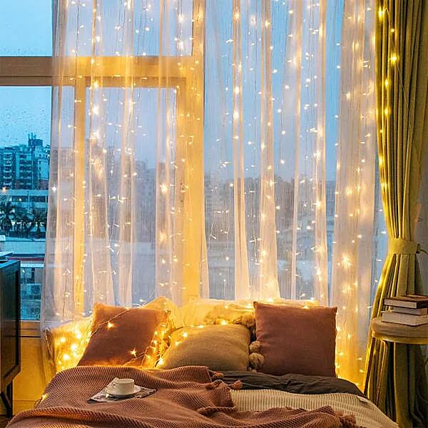 8 Modes LED Curtain String Light with Remote Control with USB Power (Size:Length -280Cm)