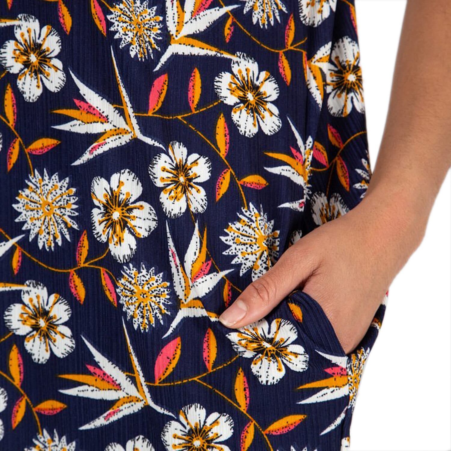 Nova of London Floral Pattern Oversized Side Pocket Tunic Top in Navy and White (Size S/M; 10-14)