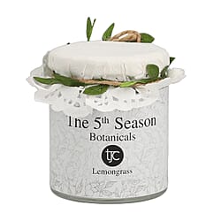 Lemongrass oil gives a strong citrus aroma