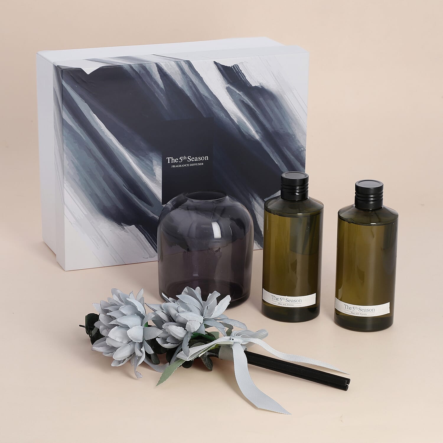 The 5th Season Pear & Freesia Fragrance Diffuser 200 ML - Grey & Blue