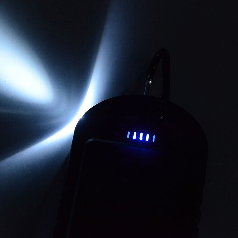 5000 mah Power Bank in Solar Panel and Mountaineering Buckle with USB Cable (Size:15x7.5Cm) - Black