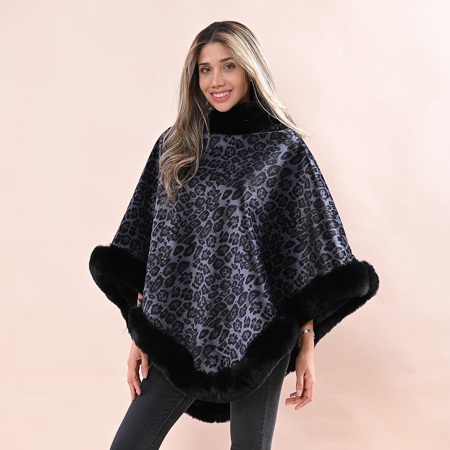 LA MAREY Leopard Pattern Faux Fur Poncho Light Blue