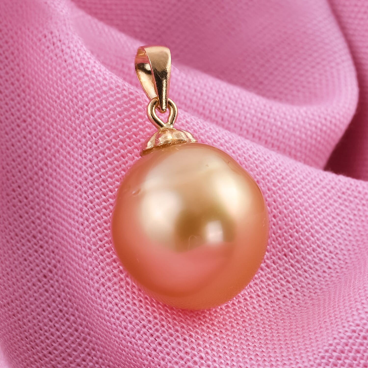 ILIANA 18K Yellow Gold Golden South Sea Pearl Pendant.