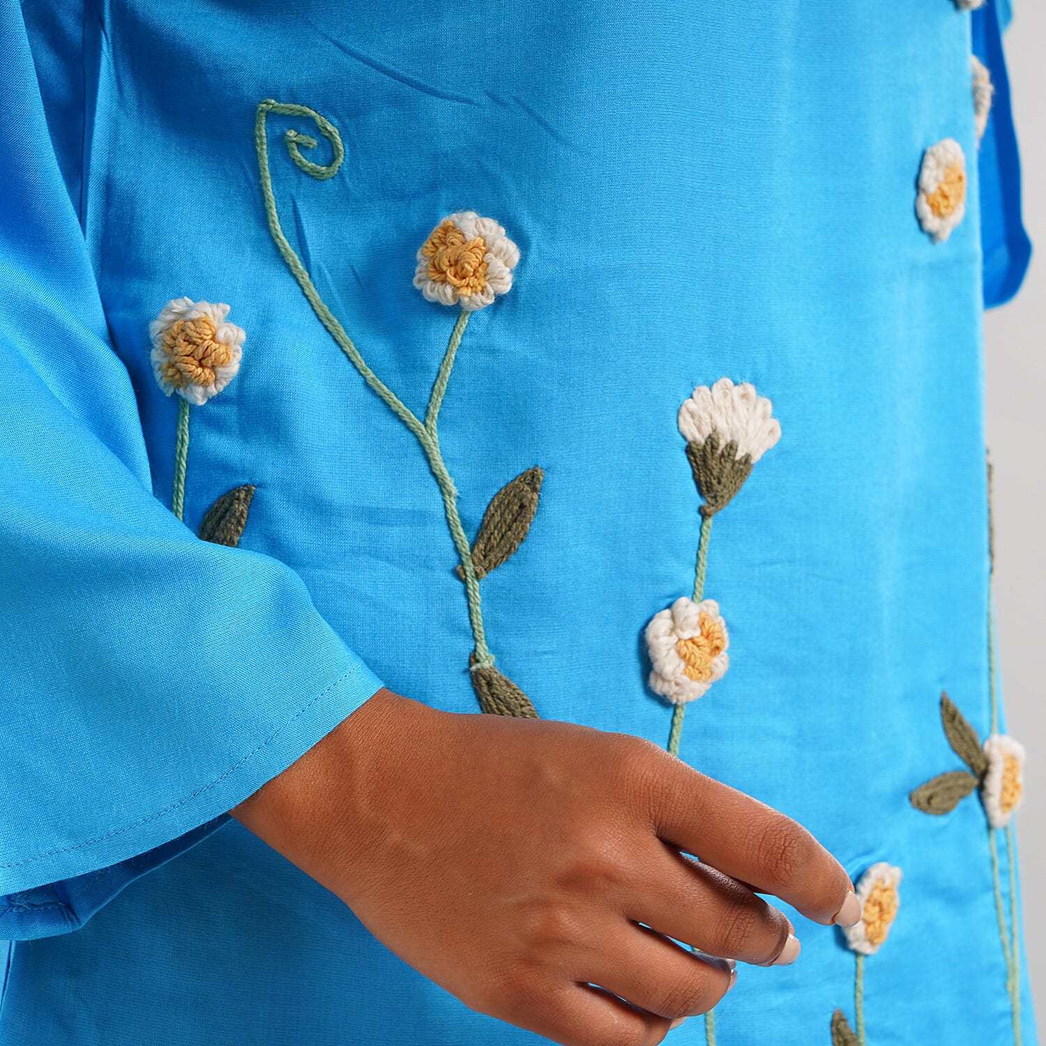 JOVIE 100% Viscose Floral Embroidery Women Kimono Top - Blue