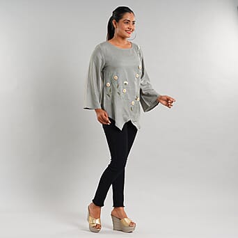 https://tjcuk.sirv.com/Products/62/8/6288427/JOVIE-100-Viscose-Floral-Embroidery-Women-Kimono-Top---Light-Grey_6288427_3.jpg?w=342&h=342