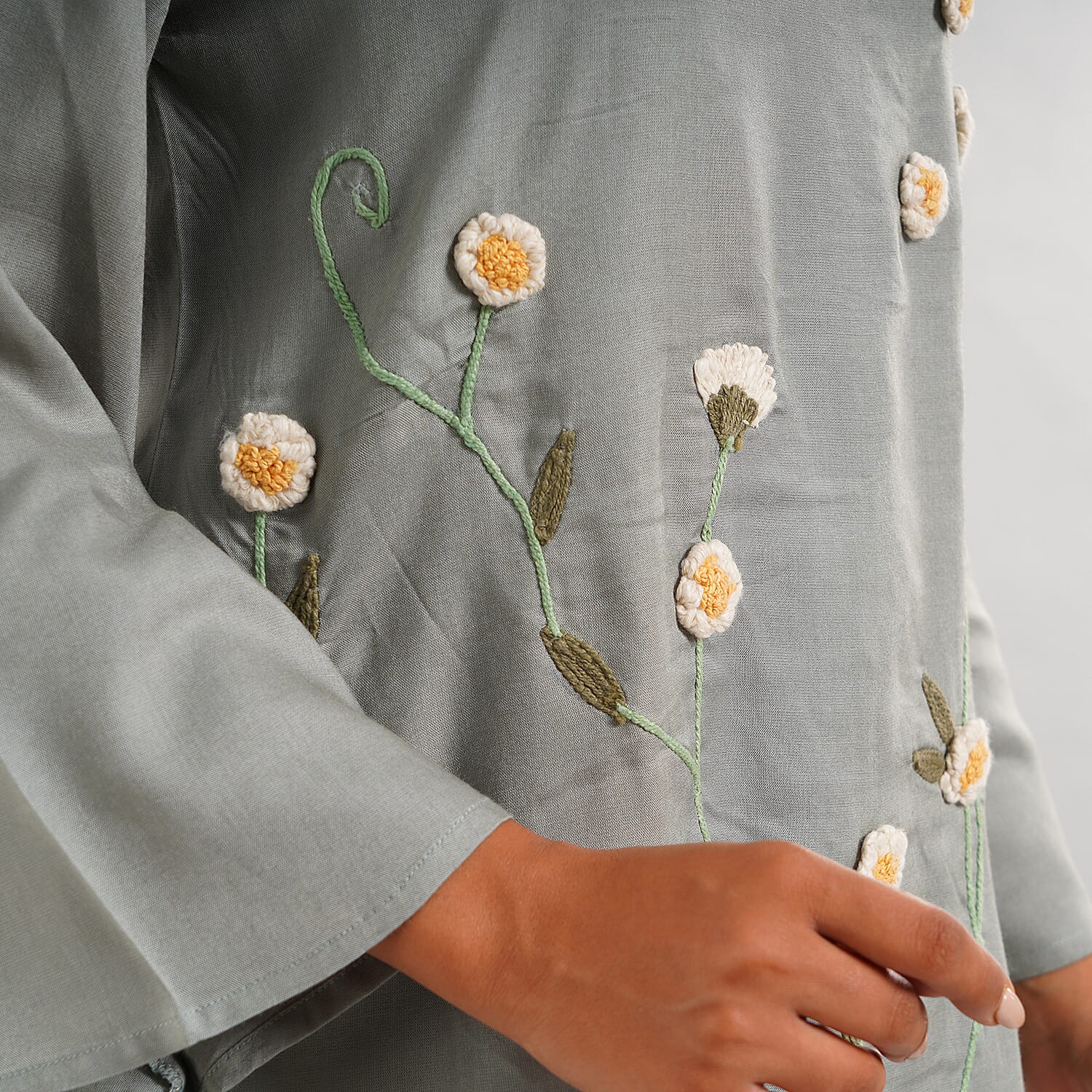 JOVIE 100% Viscose Floral Embroidery Women Kimono Top - Blue