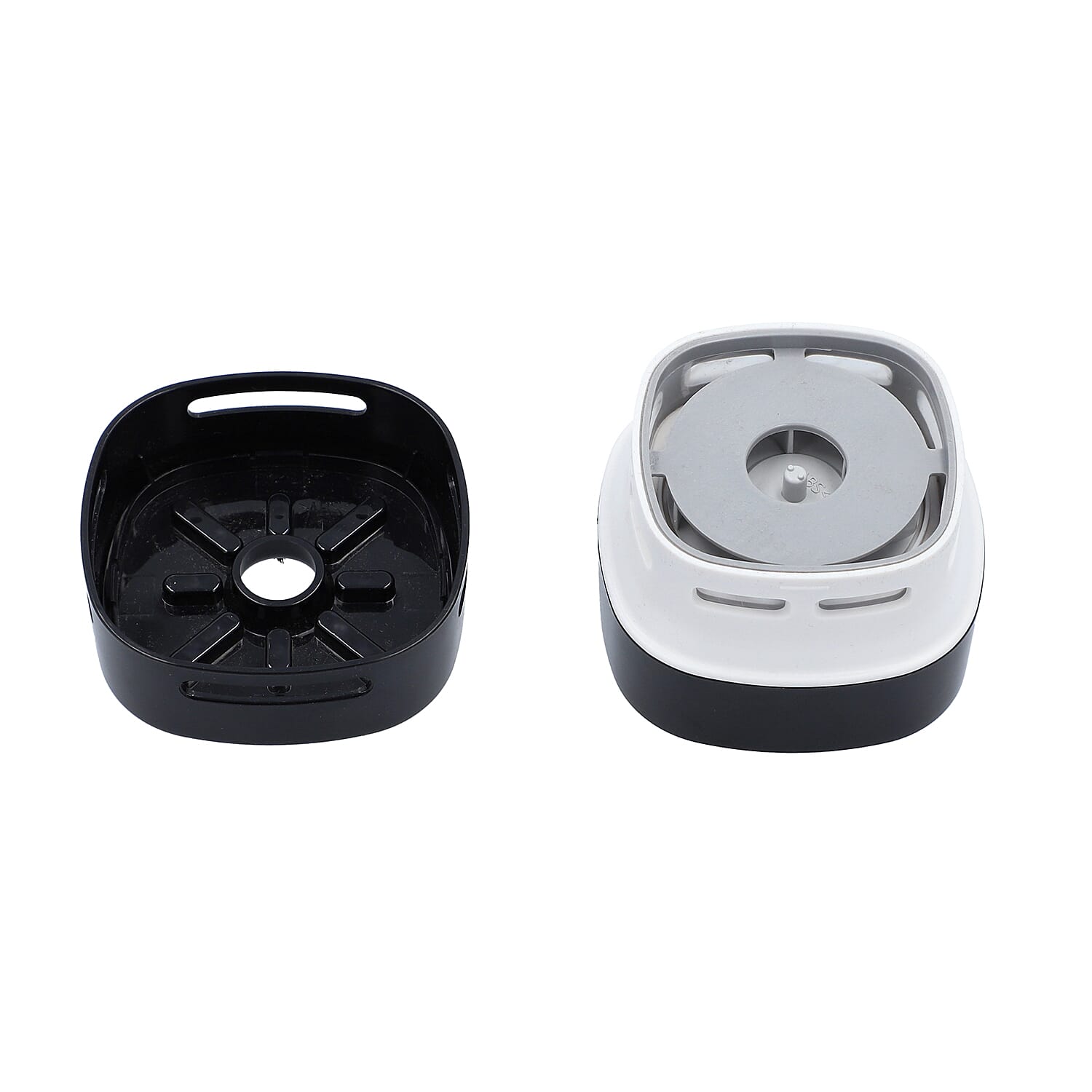 BRAND NEW - Mini Table Vacuum Cleaner - Black (Size: L8xW8xH6 cm)