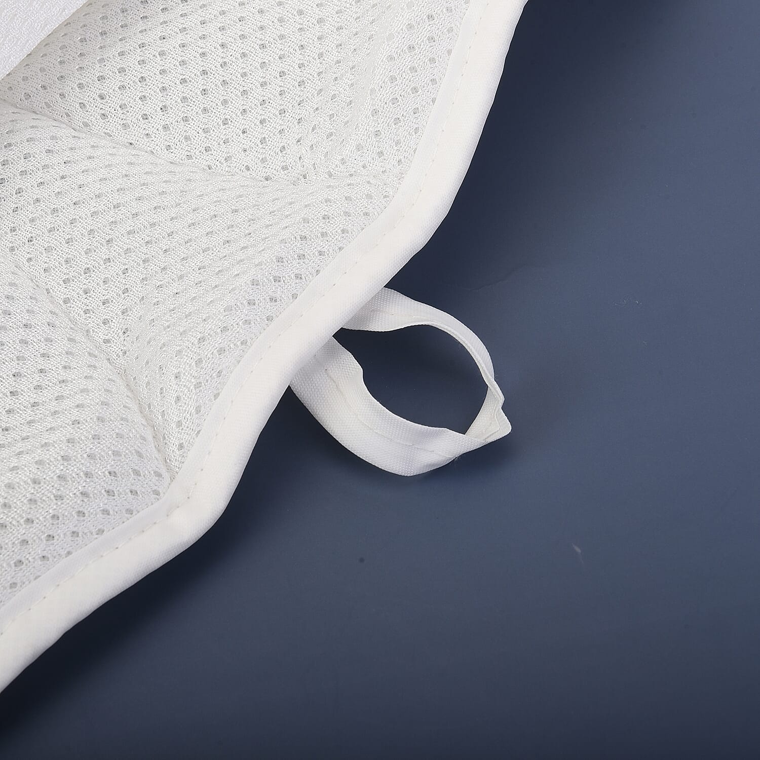 3D Gridding Screen Cloth Bathtub Backpad (Size 121x48Cm)