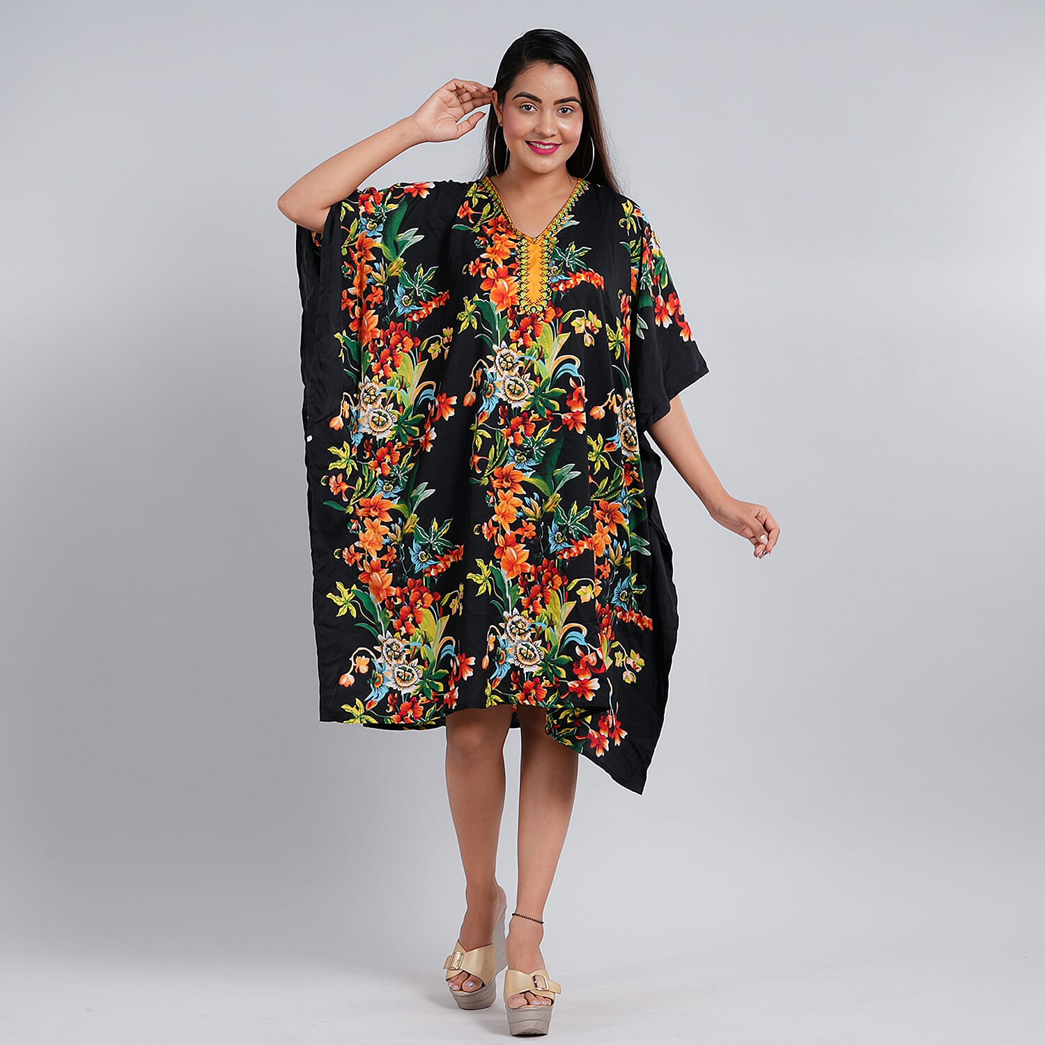 JOVIE Tropical Printed Short Kaftan (Size 95x80 Cm) - Black & Multi
