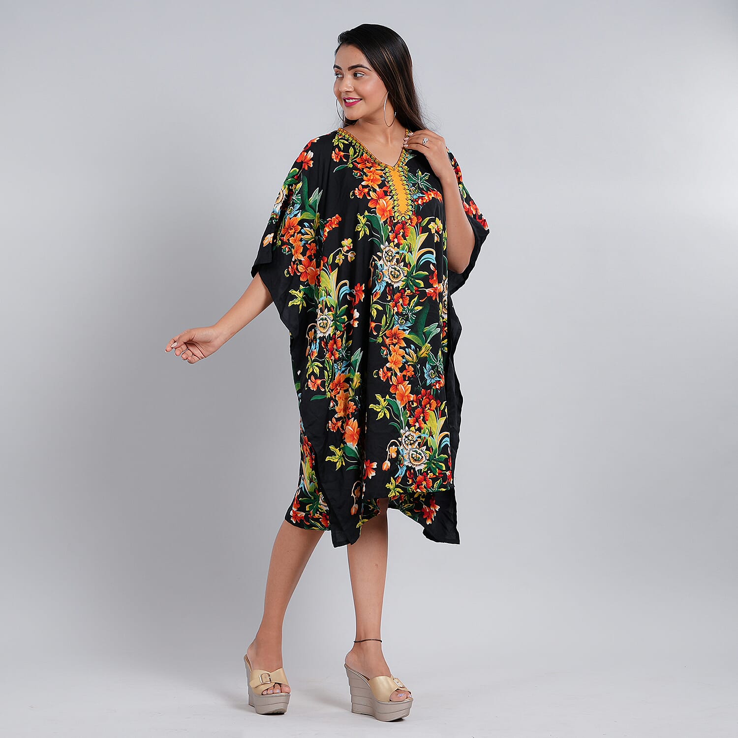 JOVIE Tropical Printed Short Kaftan (Size 95x80 Cm) - Black & Multi