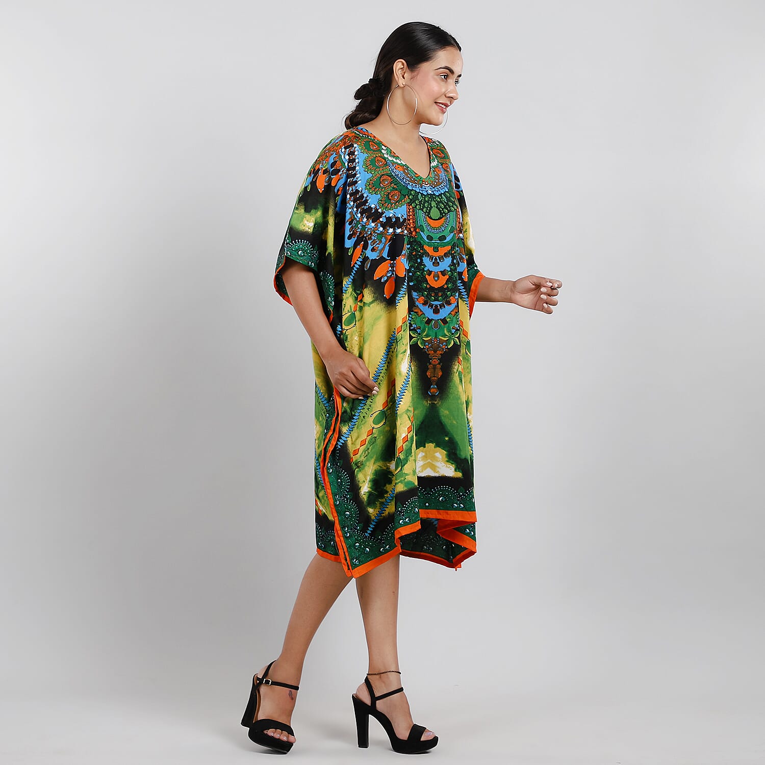 JOVIE Fantasy Printed Short Kaftan (Size 95x80 Cm) - Green & Multi