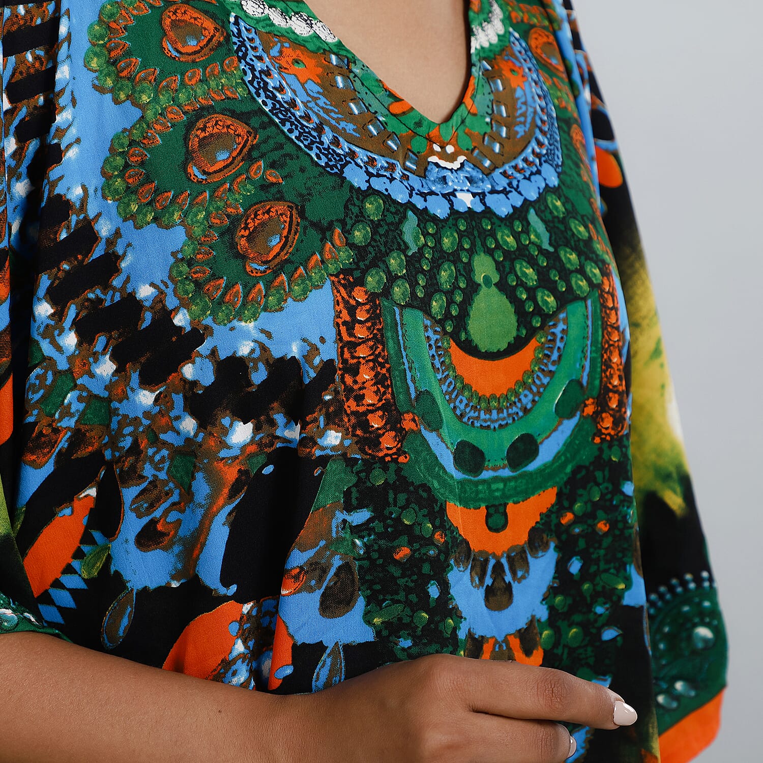 JOVIE Fantasy Printed Short Kaftan (Size 95x80 Cm) - Green & Multi
