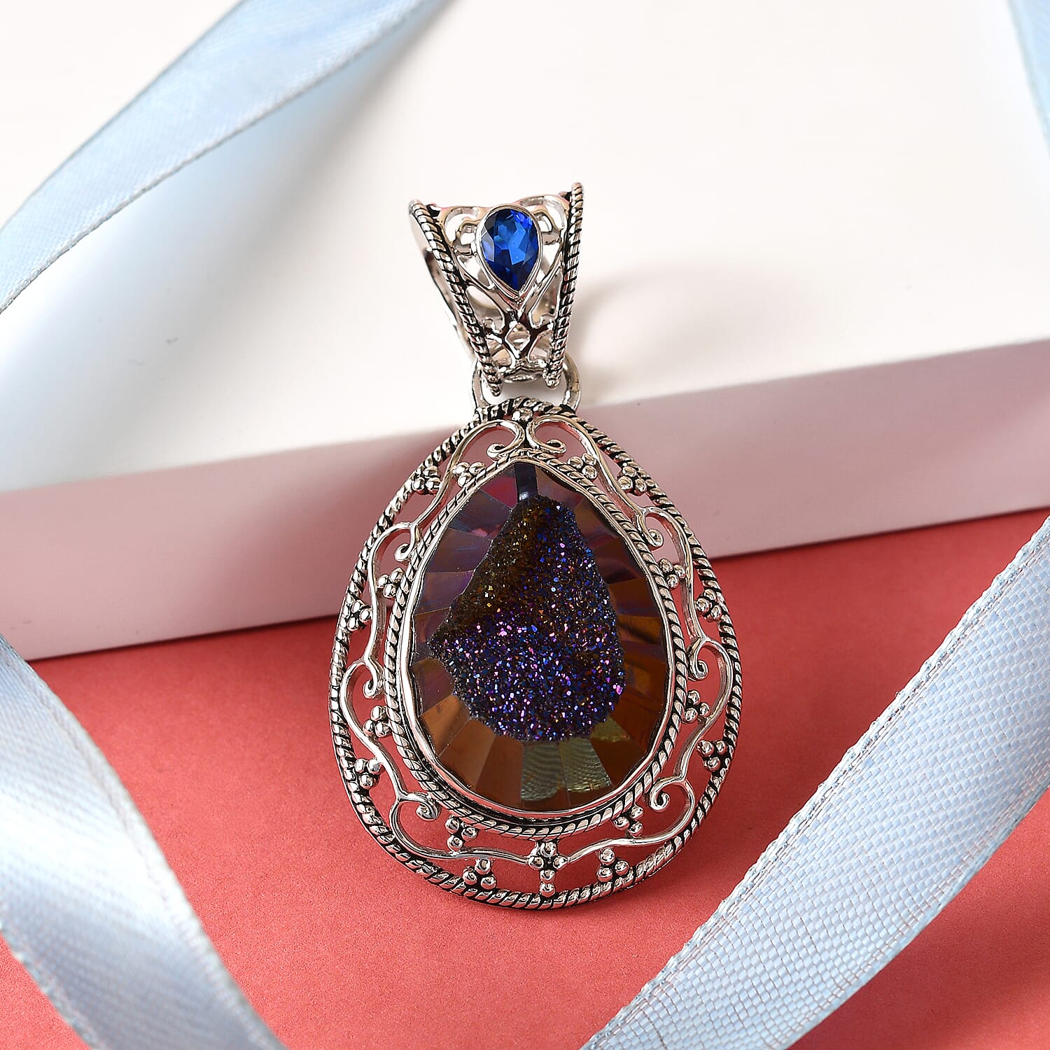 Sajen Silver CULTURAL FLAIR Collection- Agate and Doublet Quartz Pendant in Sterling Silver 24.08 Ct.
