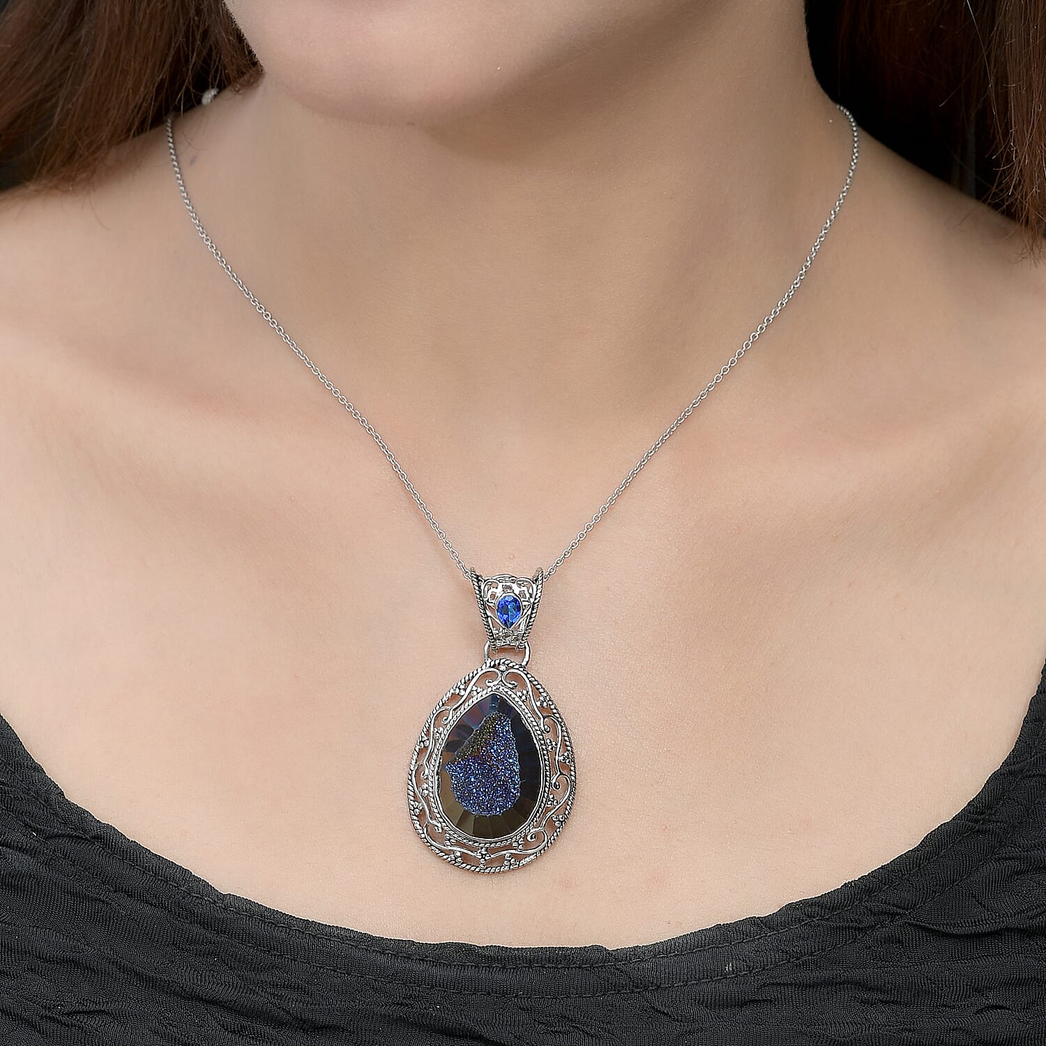 Sajen Silver CULTURAL FLAIR Collection- Agate and Doublet Quartz Pendant in Sterling Silver 24.08 Ct.