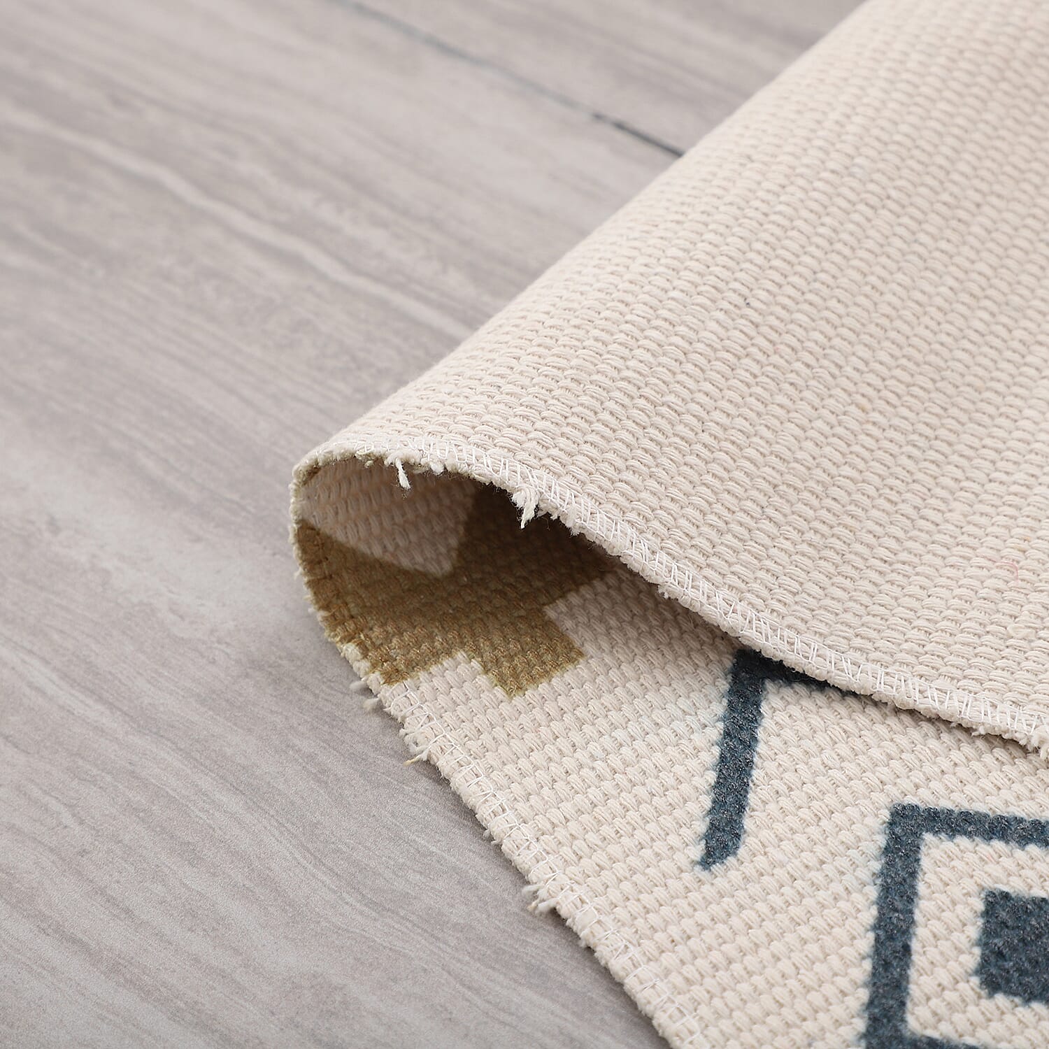 TJC Turkish Pattern Outdoor Tufted Rug with Tassel (Size 57x90cm) - Cream and Multi