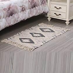 Turkish Style Pattern Tufted Rug with Tassel in Cream and Multi