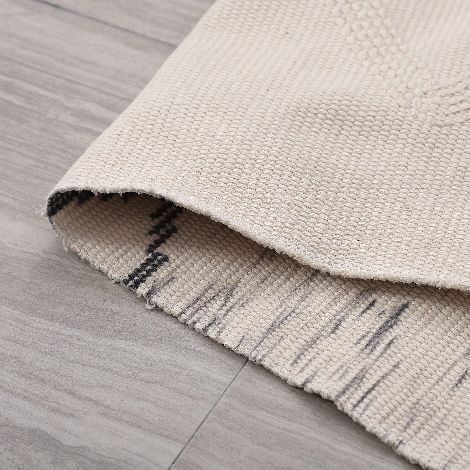 TJC Turkish Pattern Outdoor Tufted Rug with Tassel (Size 57x90cm) - Cream and Grey