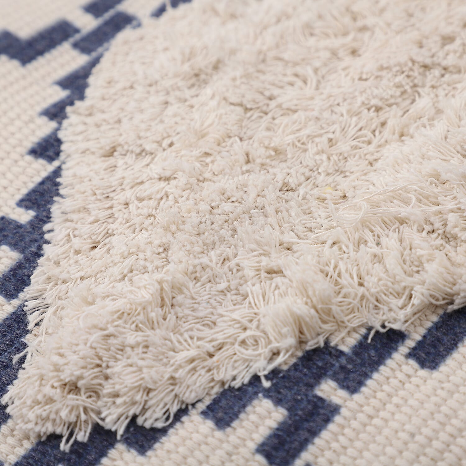 TJC Geometric Diamond Pattern Outdoor Tufted Rug with Tassel (Size 90x57cm) - Cream and Blue