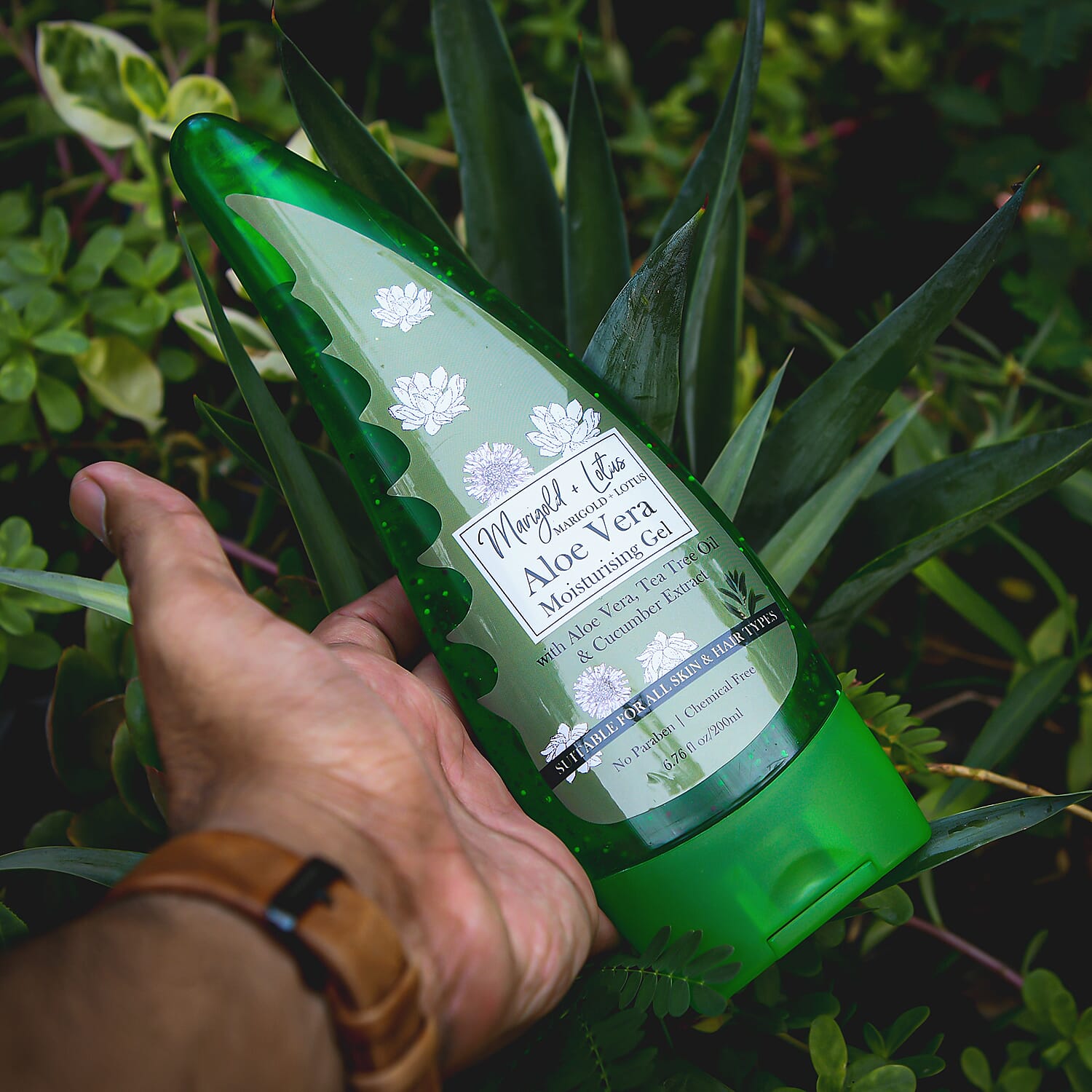 Marigold + Lotus: Aloe Vera Moisturising Gel with Tea Tree oil and Cucumber Extract  - 200 ML