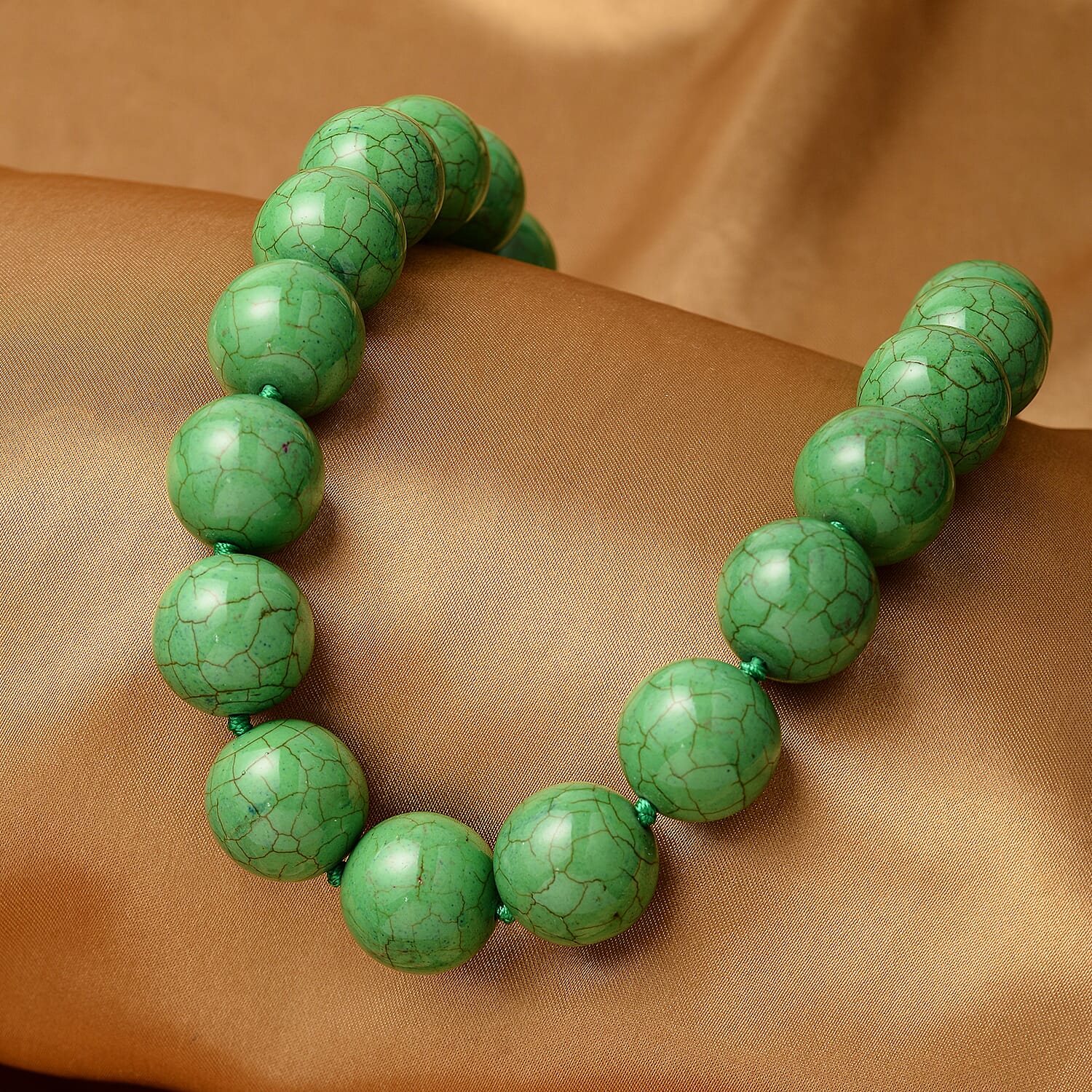 Green Howlite Beads Necklace (Size - 20) with Senorita Clasp 1078.00 Ct.