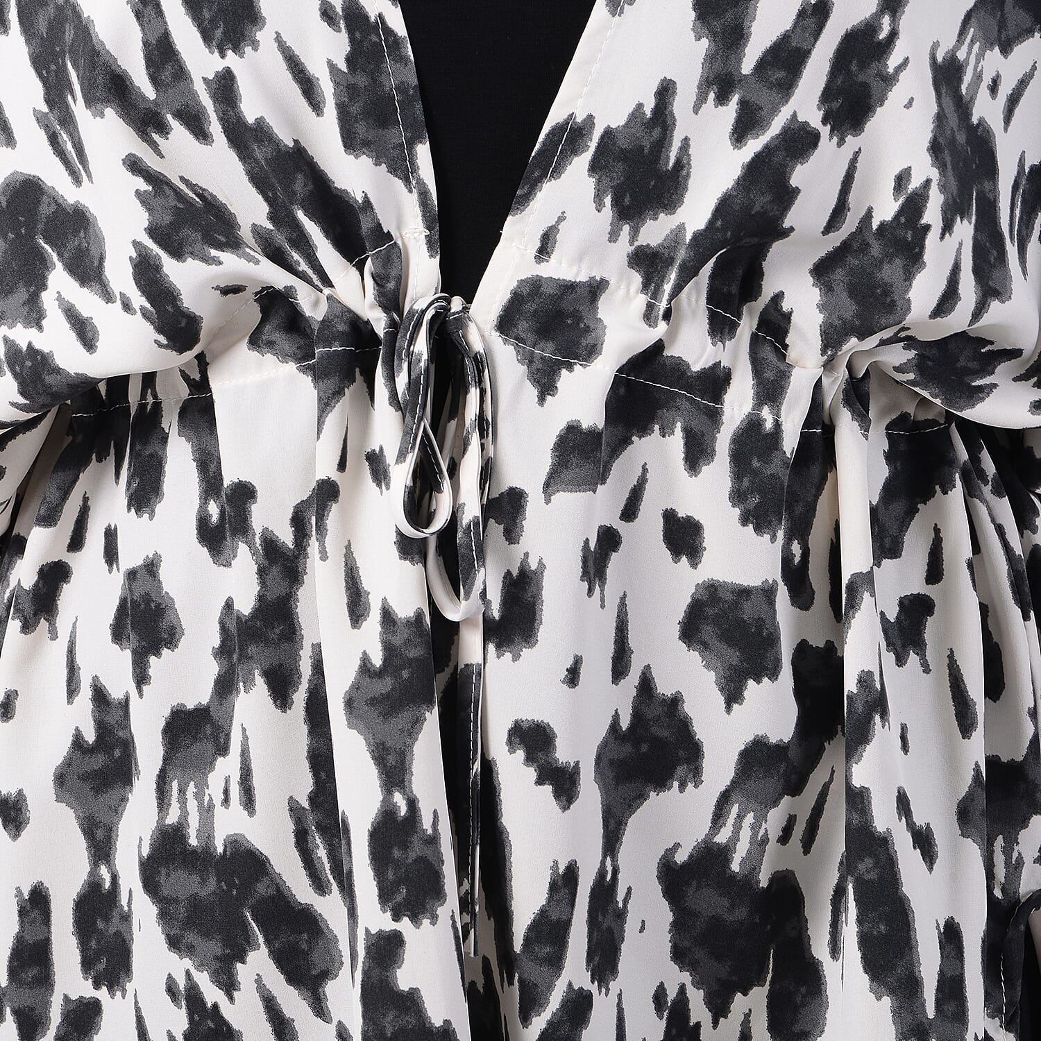 Leopard Pattern Kaftan with Waist Belt in Black and White (Size 90x90cm)  CB 35in