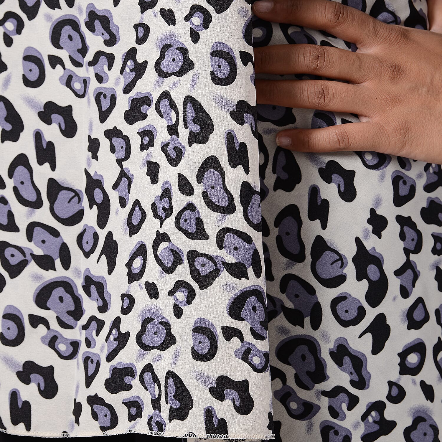 Leopard Print Blouse with Open Shoulder Design in Light Purple (Free Size / Length72 cm)