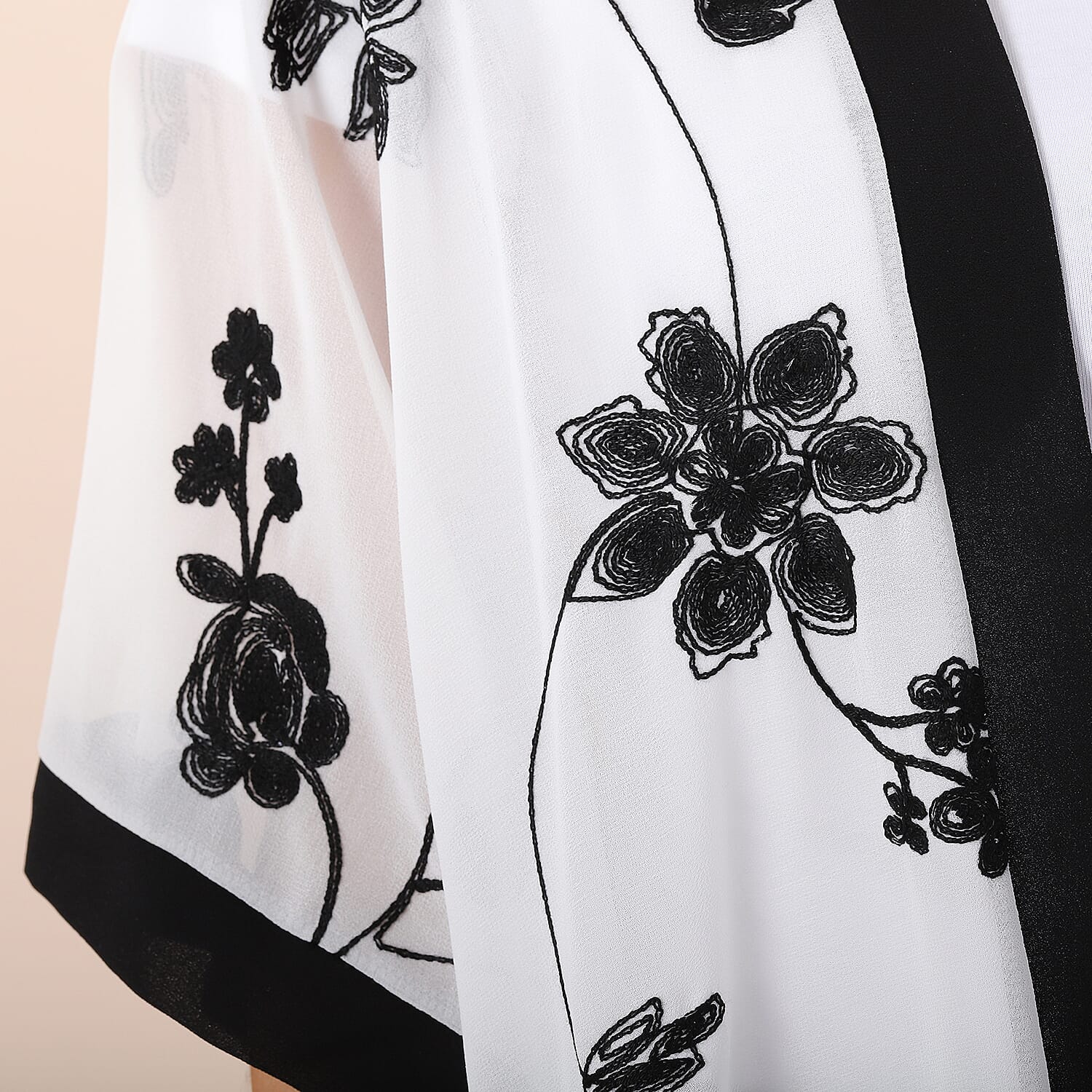 JOVIE Chiffon Floral Embroidery kimono - White and Black