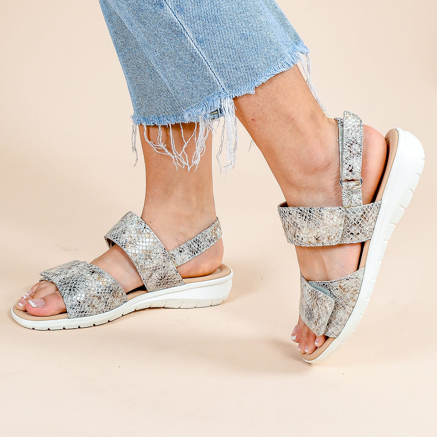 CAPRICE Flat Leather Snakeskin Pattern Sandals ( Size 3.5 ) - Grey