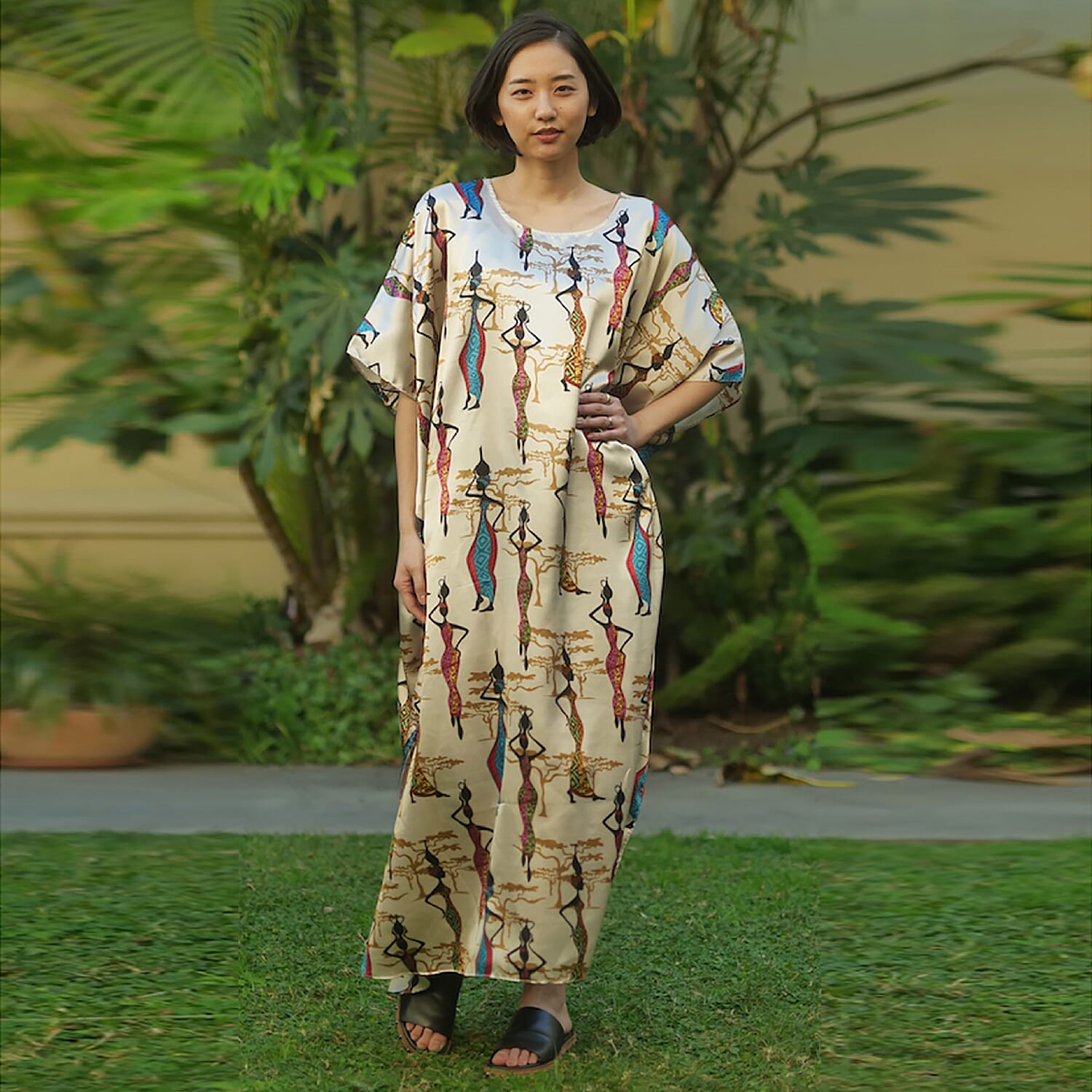 Winlar Afrocentric Sistas Pattern Beige Long Kaftan (One Size)