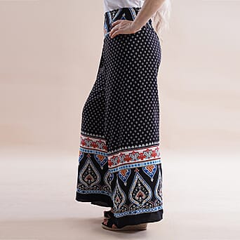 https://tjcuk.sirv.com/Products/63/4/6342810/JOVIE-Viscose-Elastic-Band-Black-Print-Trousers_6342810_2.jpg?w=342&h=342