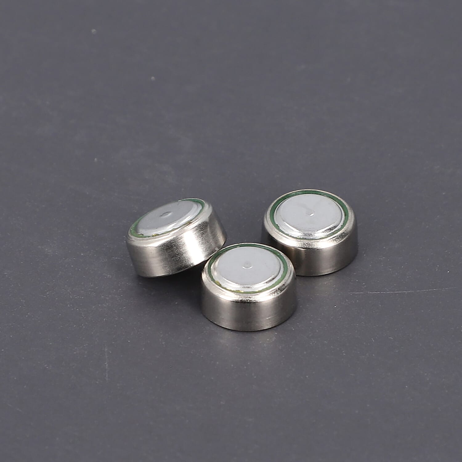 Stylish LED Light Mirror Jewellery Box wih Lock  (Size 10x10x5 Cm) - Burgundy