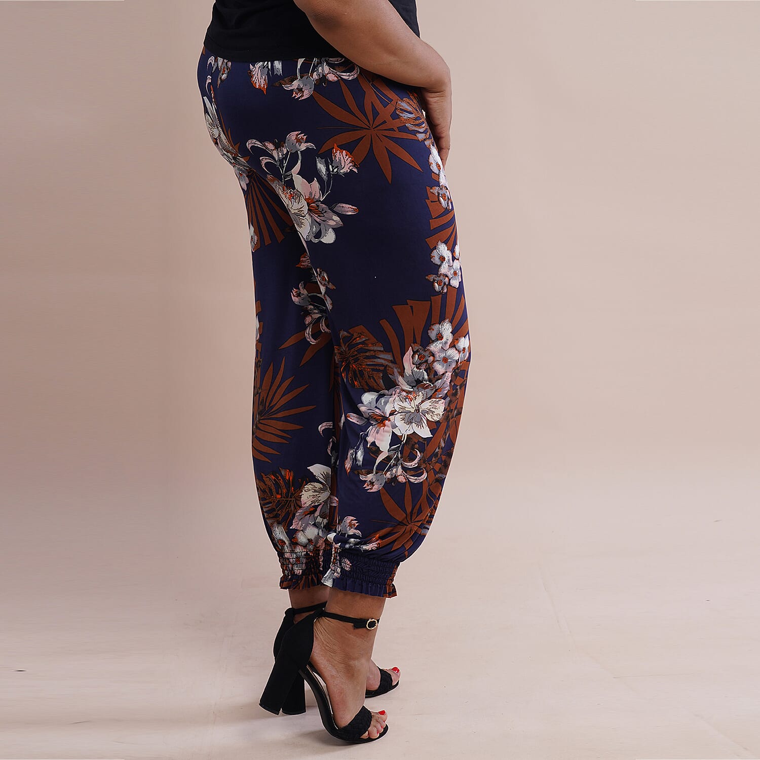 TAMSY Curve Collection Floral Printed Trousers (Size-XL-XXL,18-24) - Navy and White