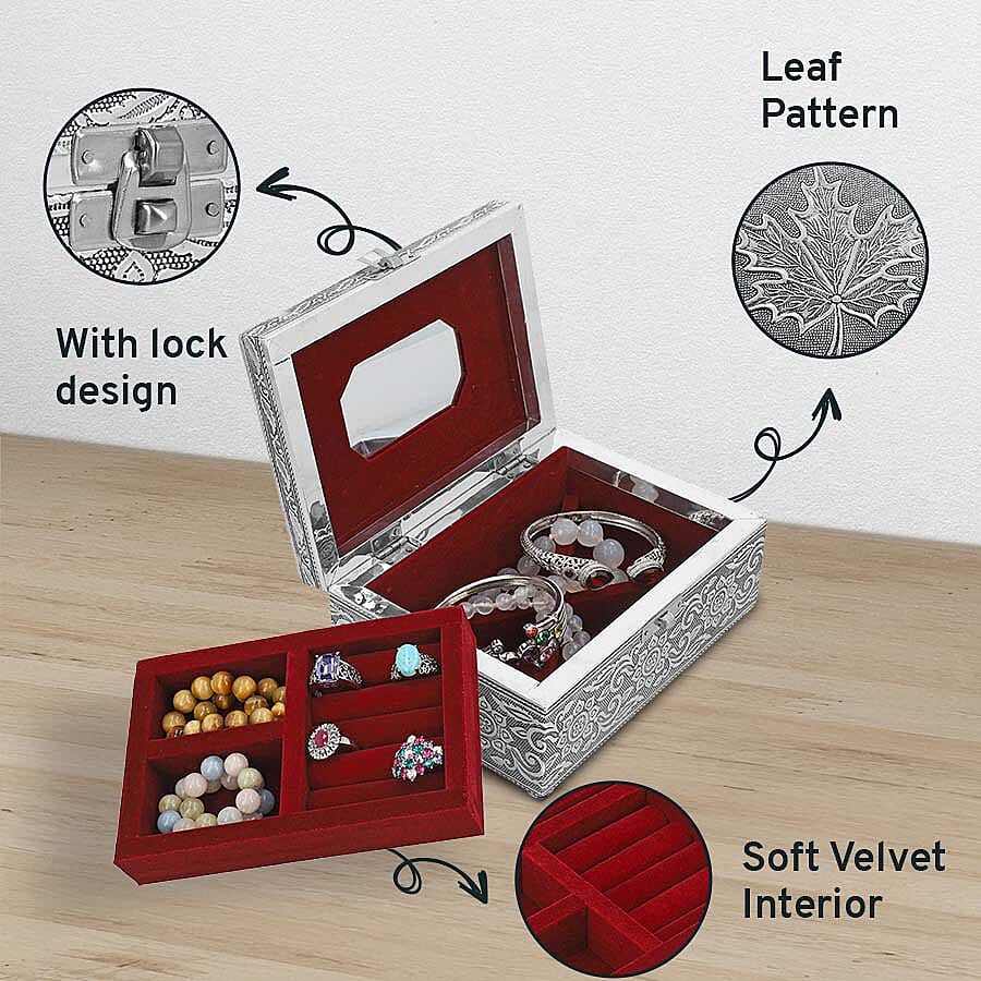 Portable Maple Leaf Pattern Jewellery Box with Tray and Maroon Velvet Lining (Size 18x12x7Cm)