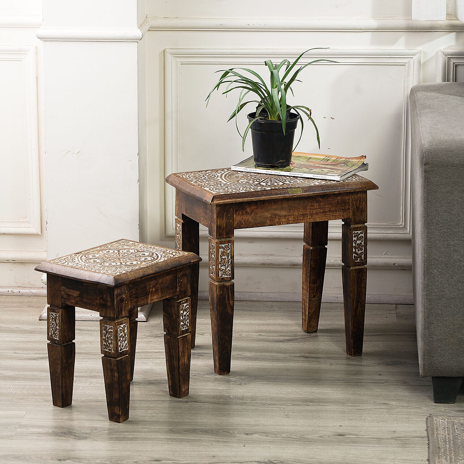 NAKKASHI Set of 2 Hand Carved Wooden Nested Table (Size 45x45x30 Cm & 38x35x25 Cm)