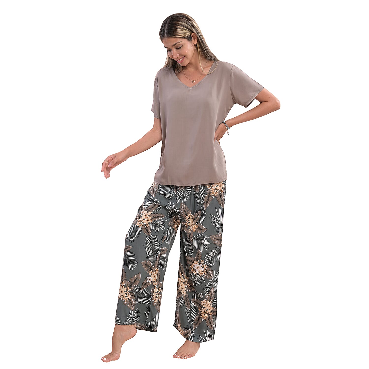 La Marey Viscose Floral Pattern Loungewear Set - Black